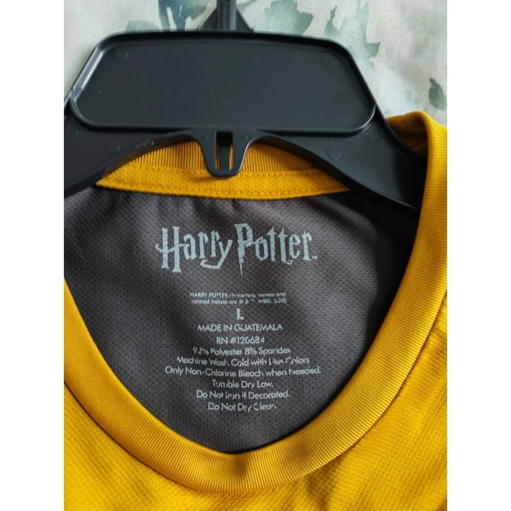 Harry Potter Hufflepuff Active‎ Jersey Large - Picture 3 of 3